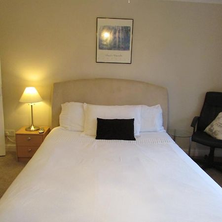 Sleepneat Bed & Breakfast Ascot  Ruang foto